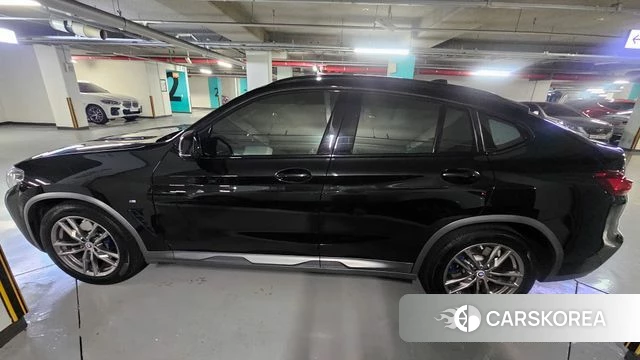BMW X4 (G02) 2021 Черный из Кореи, фото 4