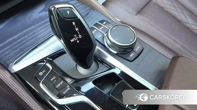 BMW 5 series 2021 Черный из Китая, фото 4