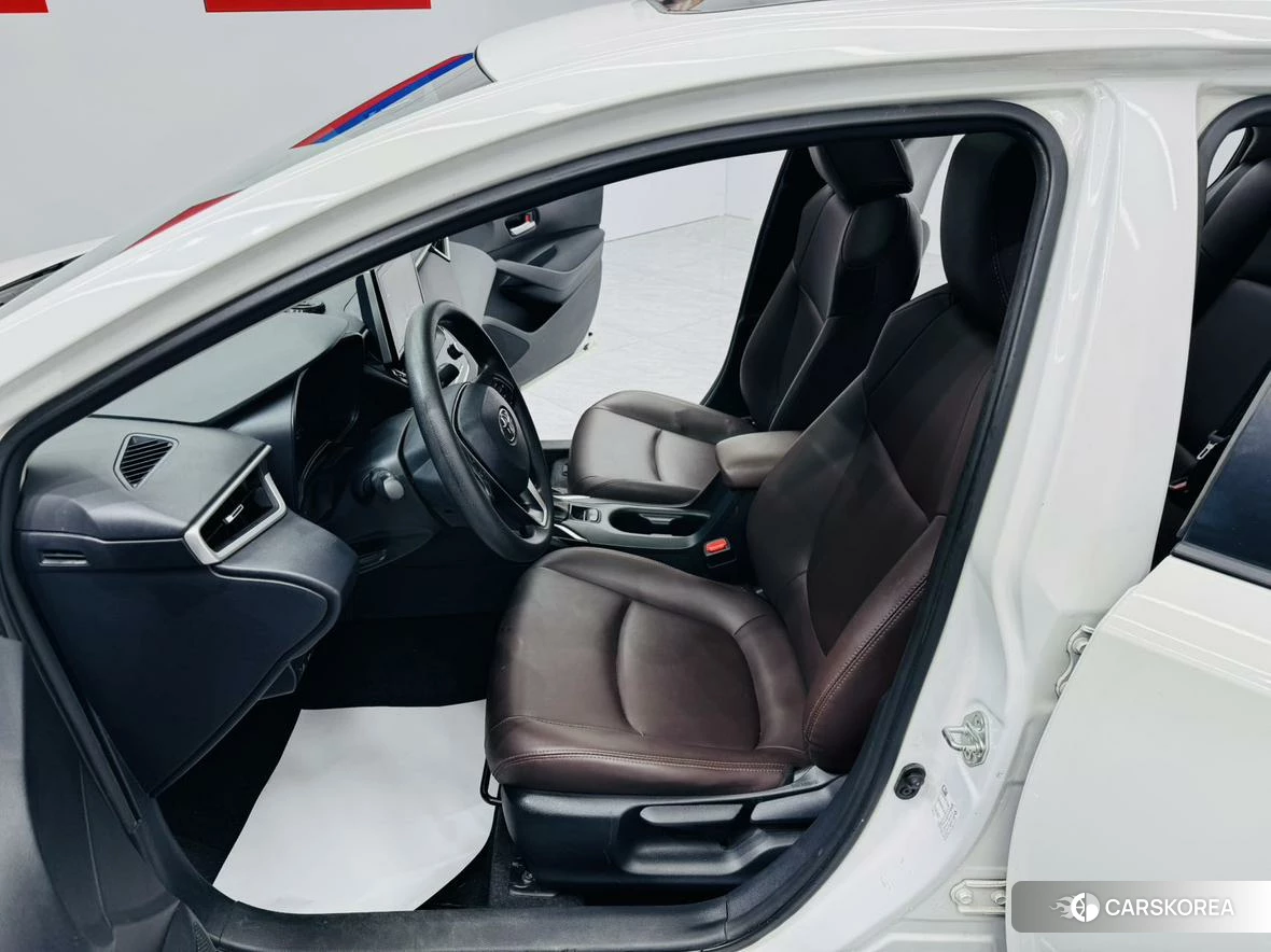 Toyota Corolla 2023 Белый из Китая, фото 6