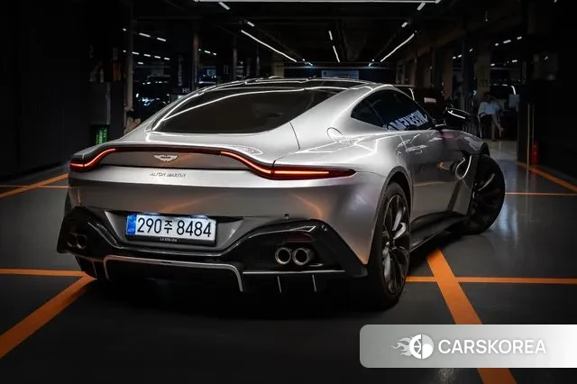 Aston Martin Vantage 2nd Generation 2019 Серебряный из Кореи, фото 4