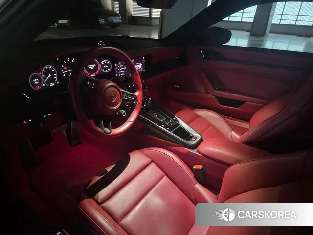 Porsche 911(992) 2024 Серебристо-серый из Кореи, фото 4