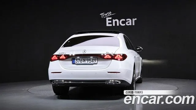 Mercedes-Benz E-Class W214 id 2799936 из Кореи 14