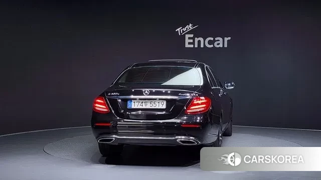 Mercedes-Benz E-Class W213 id 3479469 из Кореи 14