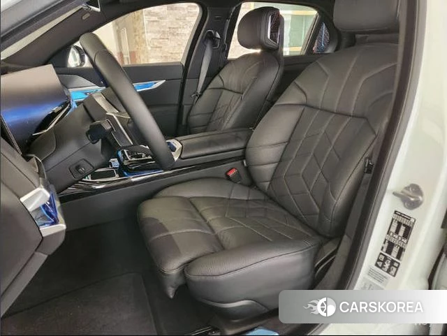 BMW 7 Series (G70) id 3817393 из Кореи 7