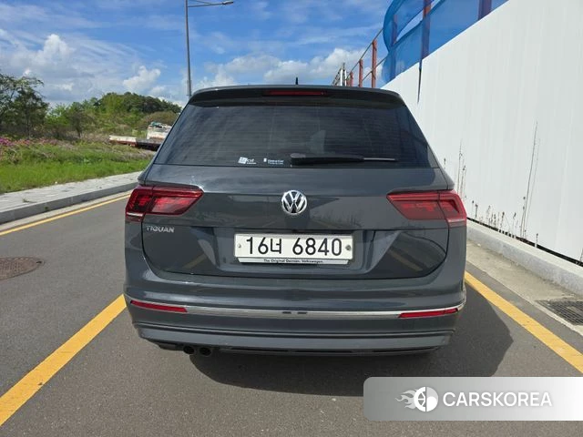 Volkswagen Tiguan second Generation 2018 Серый из Кореи, фото 4
