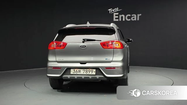 Kia Niro id 3879874 из Кореи 14