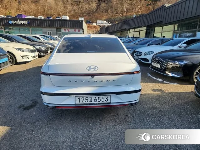Hyundai Grandeur (GN7) id 3610492 из Кореи 14