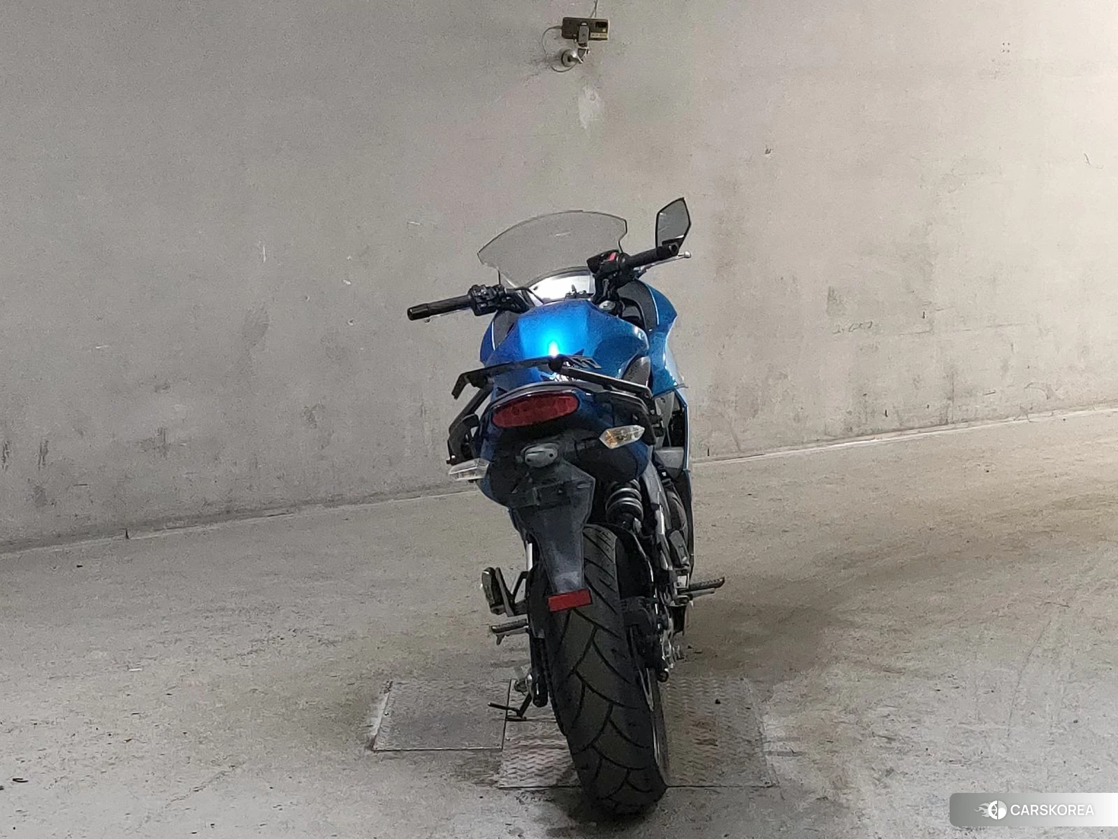 Проданный Kawasaki NINJA 400R 2011 из Японии, фото 2