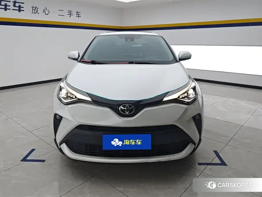 Toyota C-HR id 4546366 из Китая 10