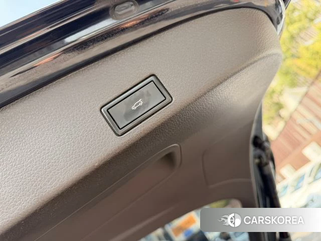 Volkswagen Touareg id 4242459 из Китая 15