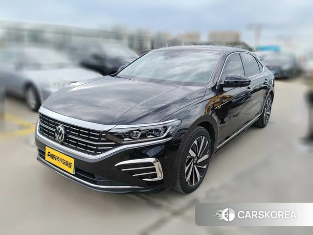 Volkswagen Passat 2025 Черный из Китая, фото 4