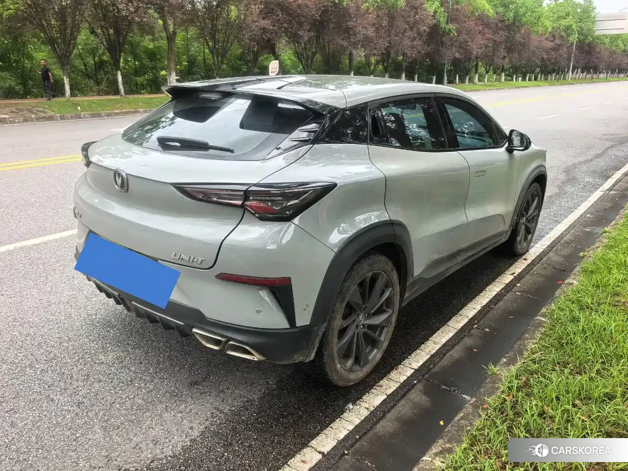 Chang'an UNI-T 2020 Silver/gray из Китая, фото 4