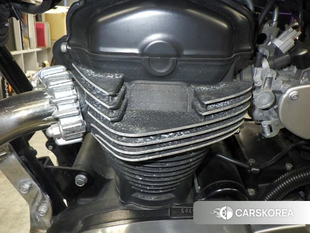 Engine photo