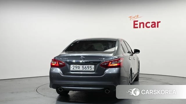 Nissan Altima id 3943017 из Кореи 14