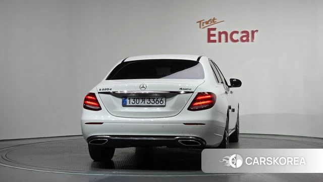 Mercedes-Benz E-Class W213 id 4310662 из Кореи 26