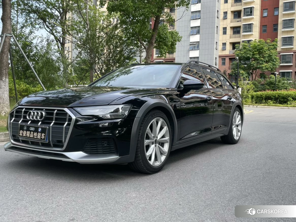 Audi A6 (import) 2022 Черный из Китая, фото 4