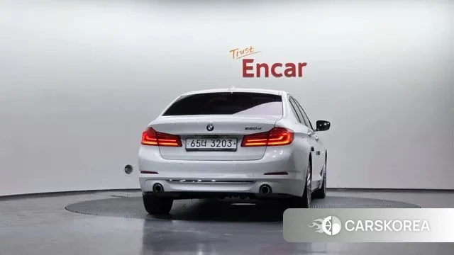 BMW 5 Series (G30) id 3568695 из Кореи 14