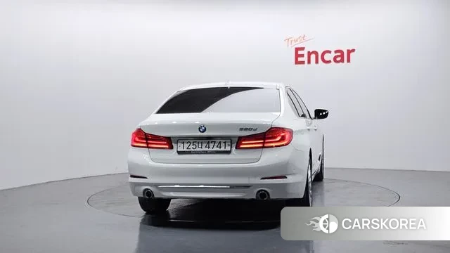 BMW 5 Series (G30) id 3607954 из Кореи 14