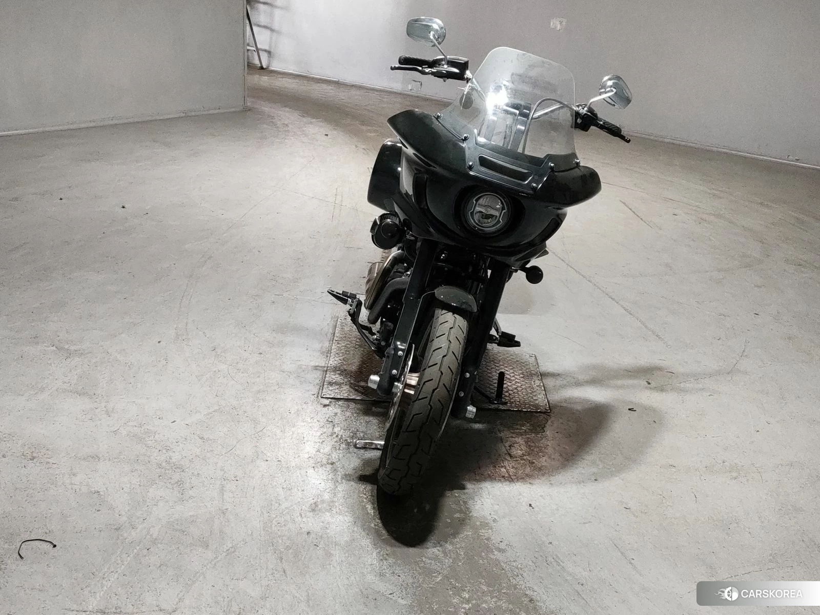 Harley-Davidson Softail Low Rider ST FXLRST1920 2023 из Японии