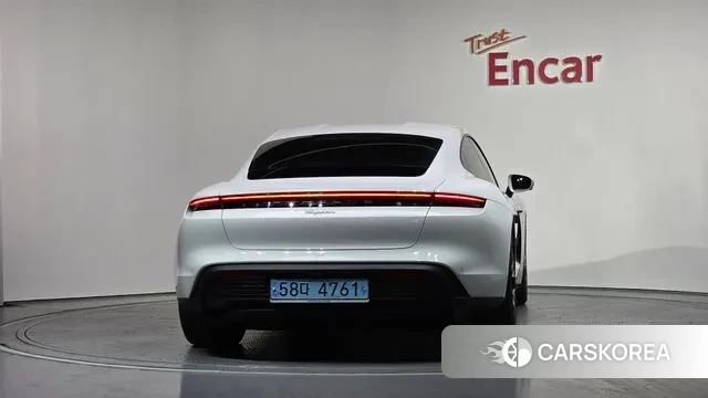 Porsche Taycan id 3759094 из Кореи 14