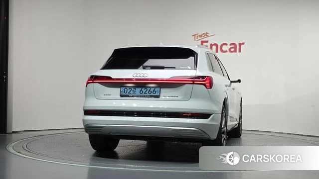 Audi e-Tron id 4872850 из Кореи 14