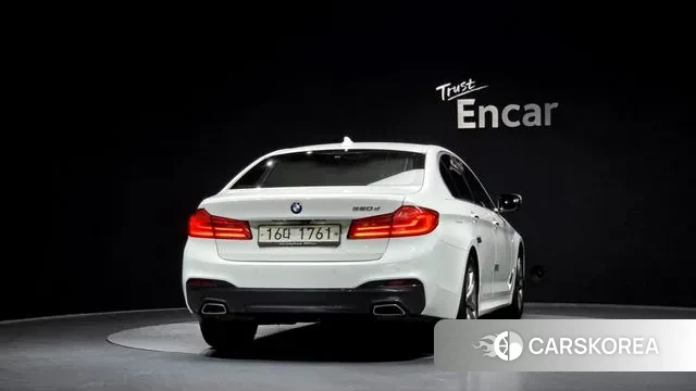 BMW 5 Series (G30) id 3779273 из Кореи 14