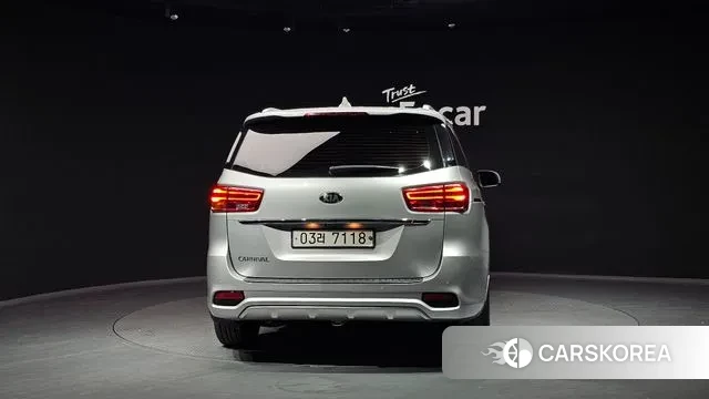 Kia The New Carnival id 3535906 из Кореи 14