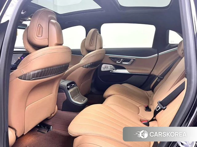 Mercedes-Benz E-class 2024 Черный из Китая, фото 4