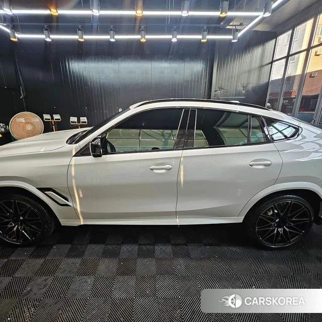 BMW X6M (G06) 2024 Белый из Кореи, фото 4