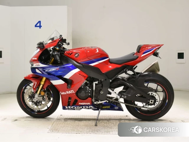 Проданный Honda CBR1000RR-R FIREBLADE SP 2024 из Японии, фото 2