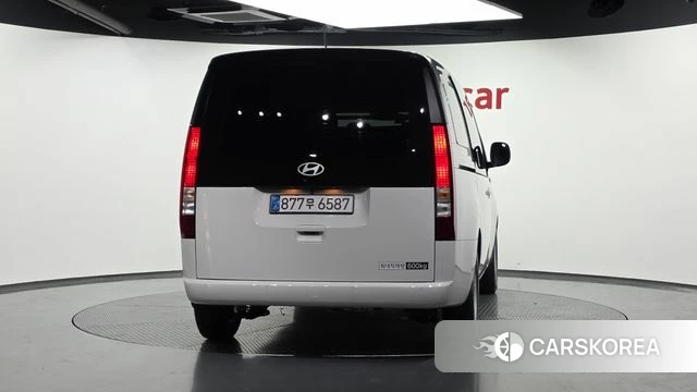 Hyundai Staria id 4505299 из Кореи 14