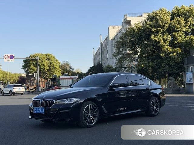 BMW 5 series 2022 Черный из Китая, фото 4