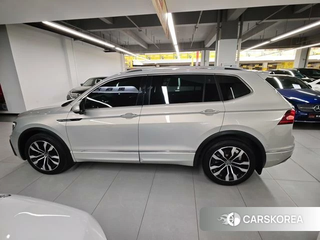 Volkswagen Tiguan L id 4300928 из Китая 11