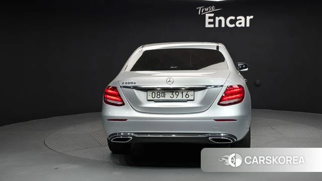 Mercedes-Benz E-Class W213 id 4285602 из Кореи 14
