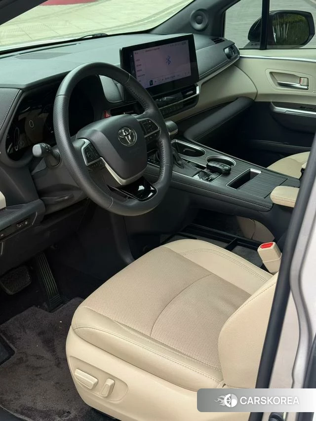 Toyota Saina 2022 Белый из Китая, фото 4
