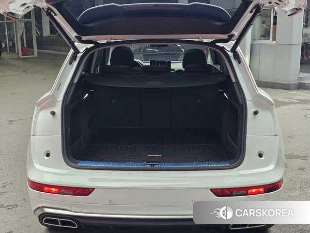 Audi Q5L id 4259591 из Китая 14