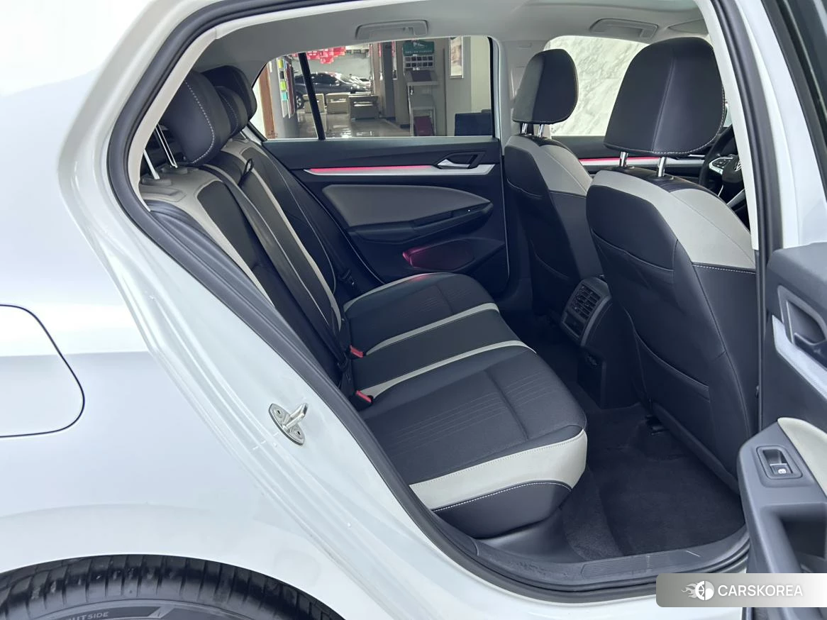 Volkswagen Golf id 4512834 из Китая 24