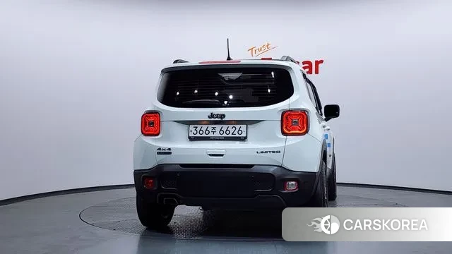 Jeep Renegade id 3535849 из Кореи 14