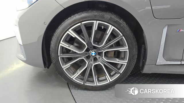 BMW 7 Series (G11) id 4683511 из Кореи 30