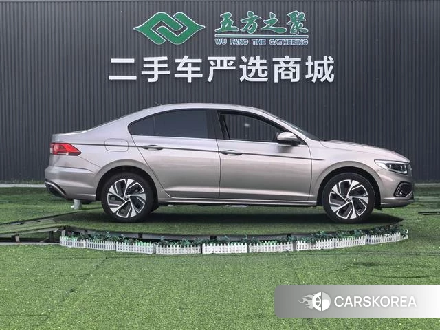 Volkswagen Bora id 4257715 из Китая 14