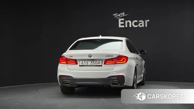 BMW 5 Series (G30) id 3203900 из Кореи 14