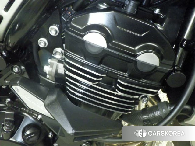 Engine photo