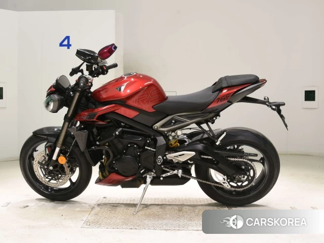 Triumph STREET TRIPLE 765 RS 2024 из Японии