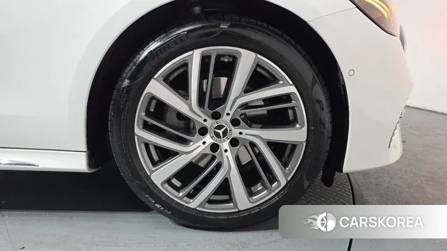 Mercedes-Benz E-Class W214 id 3711342 из Кореи 14