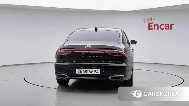 Hyundai The New Grandeur IG id 4018568 из Кореи 14