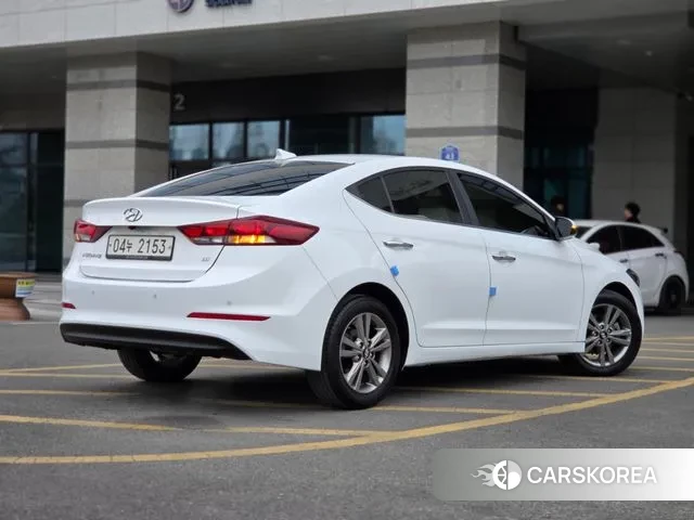 Hyundai Avante AD id 3723761 из Кореи 13