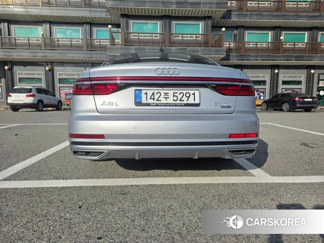 Audi A8 (D5) 2020 Серебряный из Кореи, фото 4