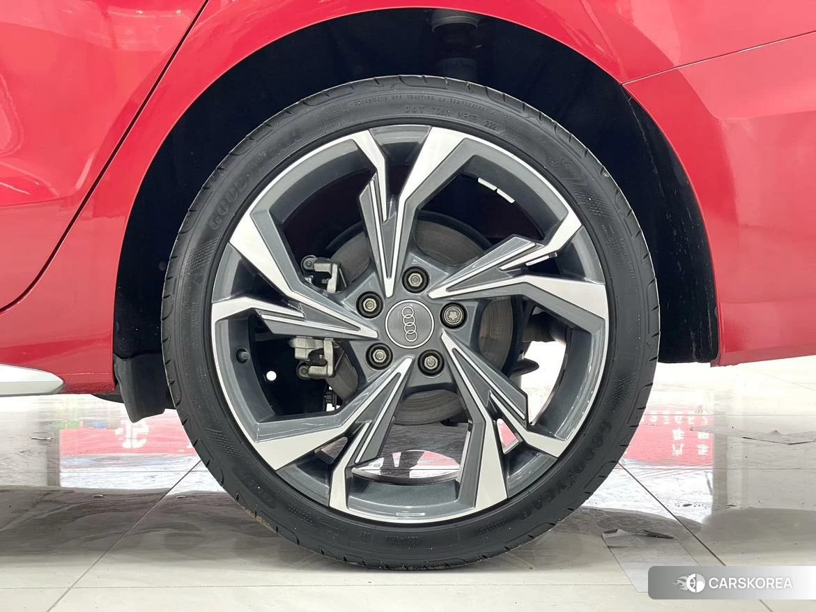 Audi A3 id 4406087 из Китая 14