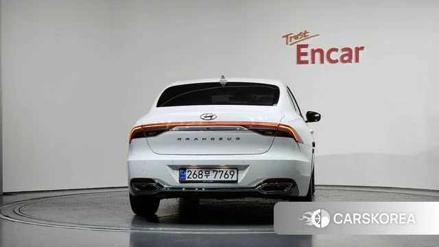 Hyundai The New Grandeur IG id 4422746 из Кореи 23