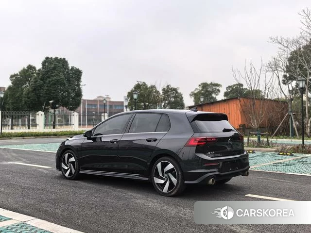Volkswagen Golf GTI 2022 Черный из Китая, фото 4